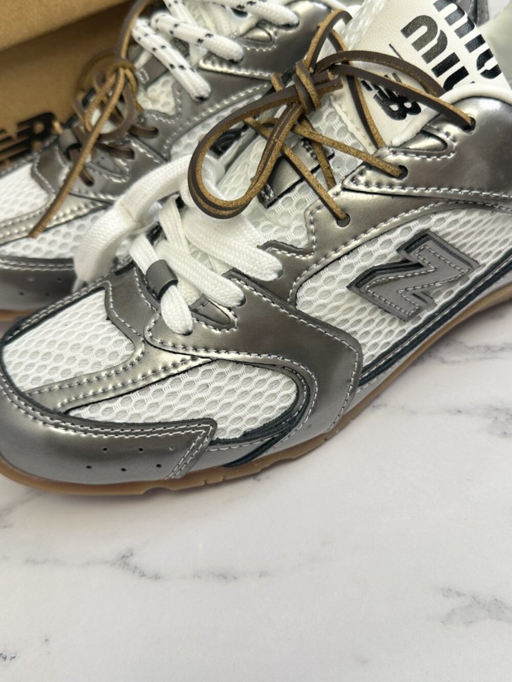 MIU MIU Silver-White Vintage-Style Color-Block Casual Sneakers with Double Laces - Picture 6 of 6